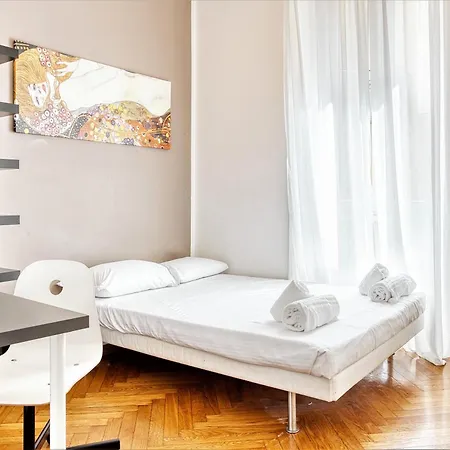 Chic Joivy Flats In The City Centre Milan Exterior photo